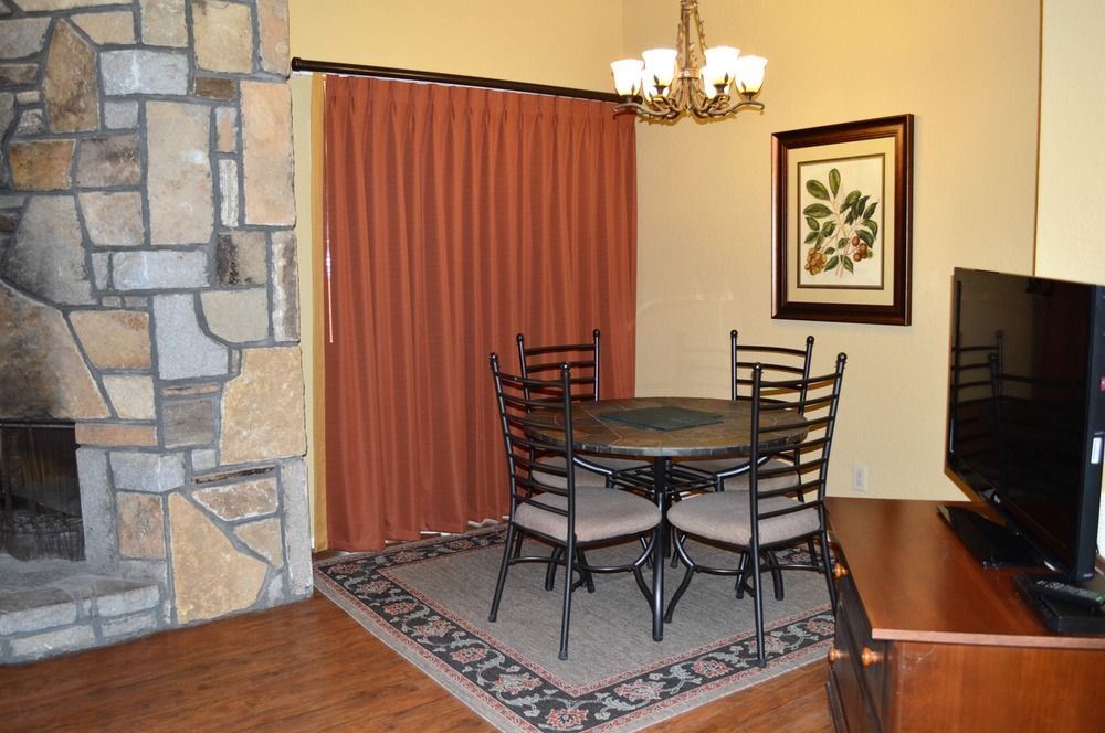 Foxhunt At Sapphire Valley Exterior foto
