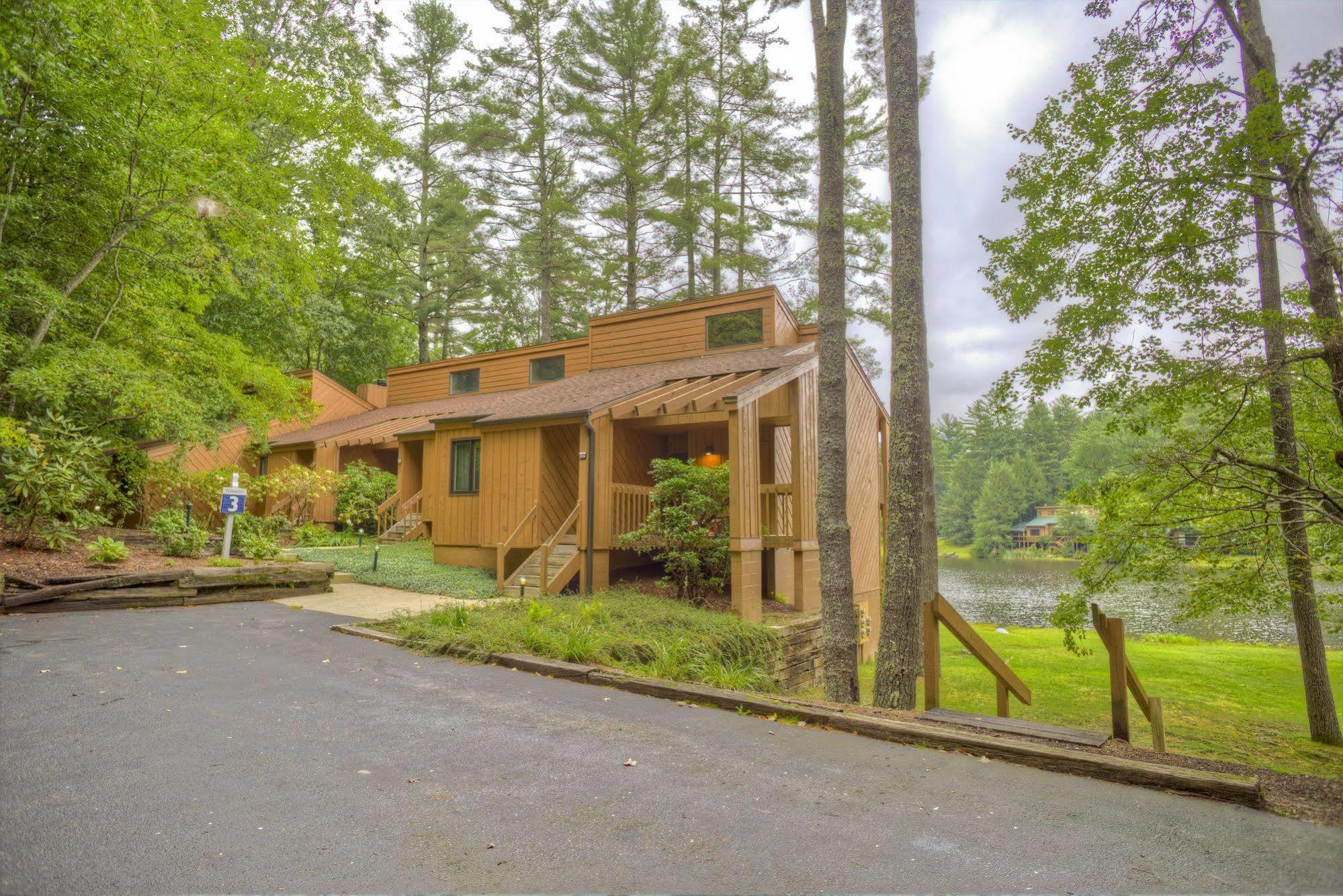 Foxhunt At Sapphire Valley Exterior foto
